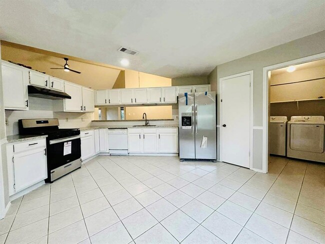 Primary Photo - 8506 Opalwood Ct