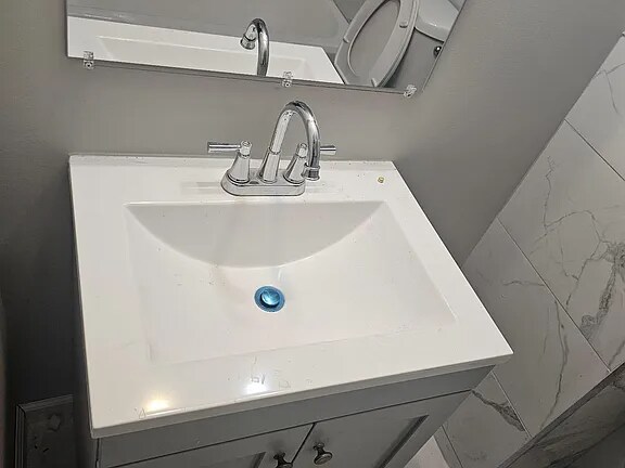 Building Photo - 5109 Arbutus Ave