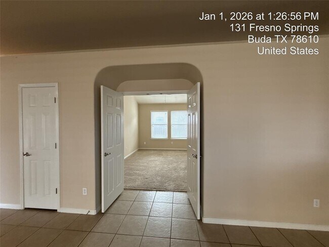 Building Photo - 131 Fresno Springs