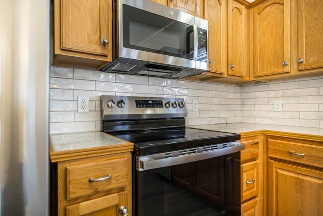 Building Photo - 807 Loudon Hill Dr