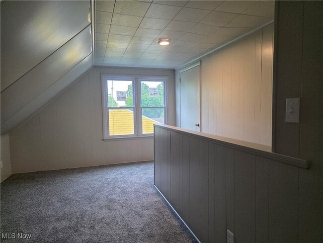 Building Photo - 859 E Avondale Ave