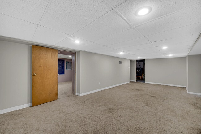 Building Photo - 1107 Campbell Ave