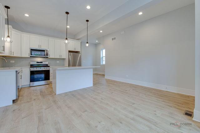 Primary Photo - 2 bedroom in Chicago IL 60647