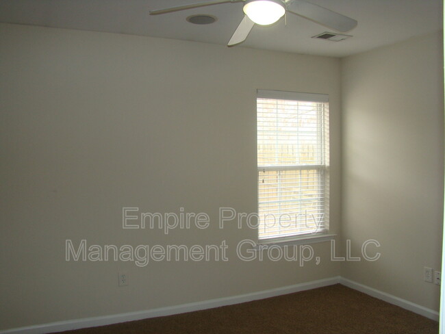 Building Photo - 321 Afton Ln
