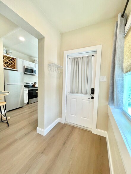 Building Photo - 7700 Boca Ciega Dr