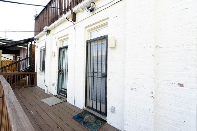 Building Photo - 1757 T Street NWUnit C