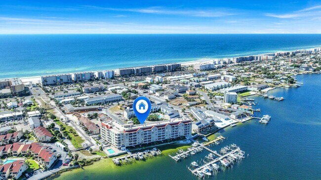 Building Photo - 321 Bream Ave