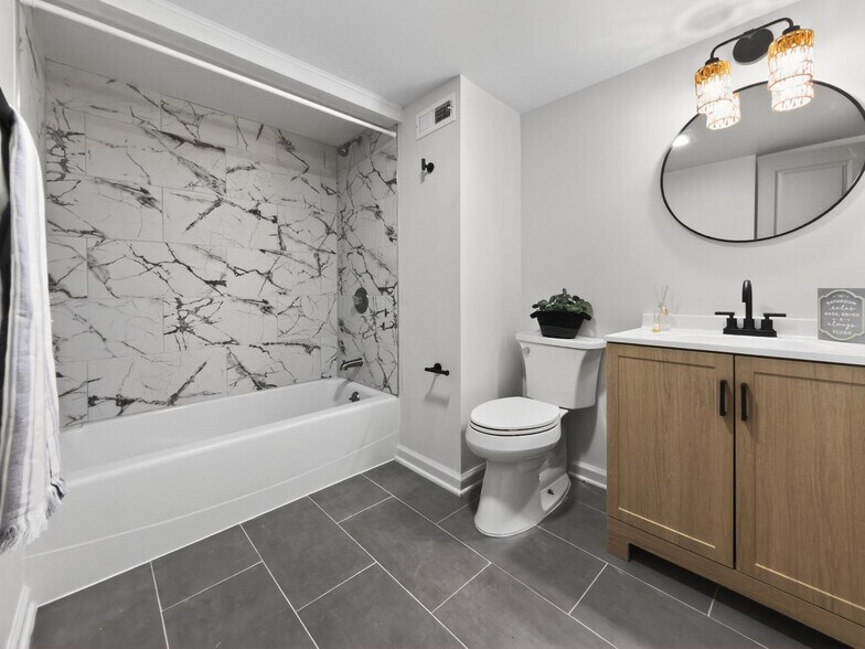 Building Photo - 101 Elinor Ave