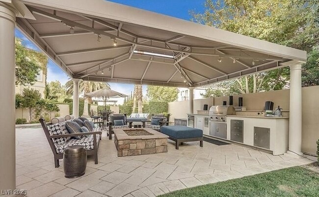 Primary Photo - 1916 Redbird Crest Ln