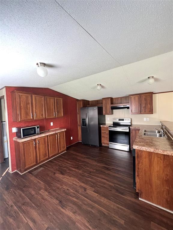 Building Photo - 101 Maple Ln