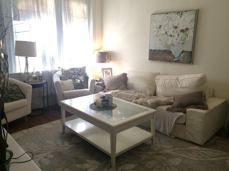 Building Photo - 3 Lothian Rd