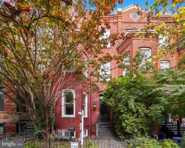 Building Photo - 1339 T St NW