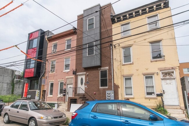 Building Photo - 1632 N Sydenham St