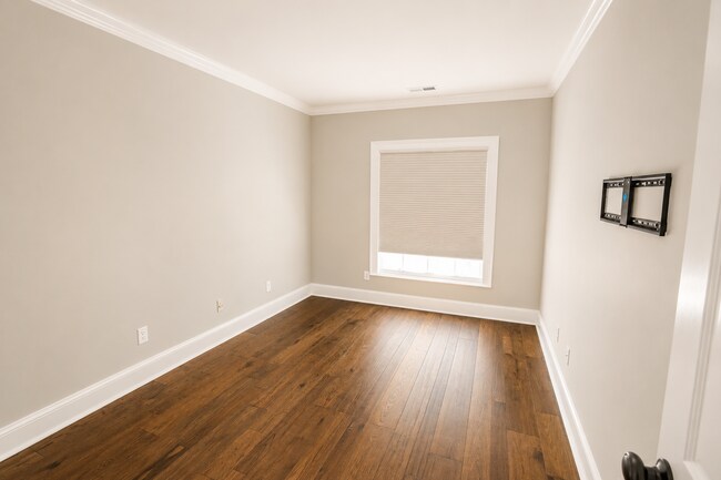 Building Photo - 1703 Fontenay Pl