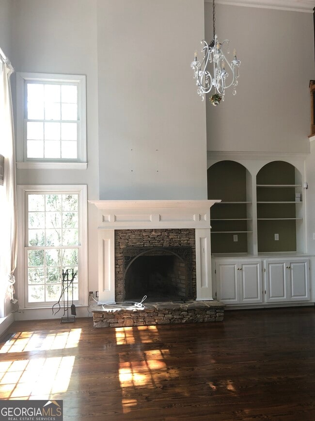 Building Photo - 25 Meadow Rdg
