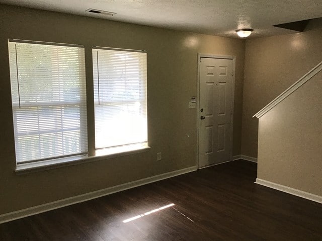 Building Photo - 5622 Decatur Ridge Dr