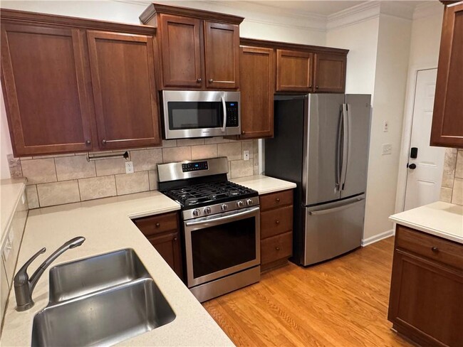 Building Photo - 5055 Hastings Terrace