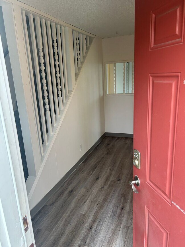 Building Photo - 29133 Milliron Rd