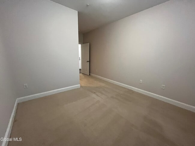 Building Photo - 130 Excelsior Ave