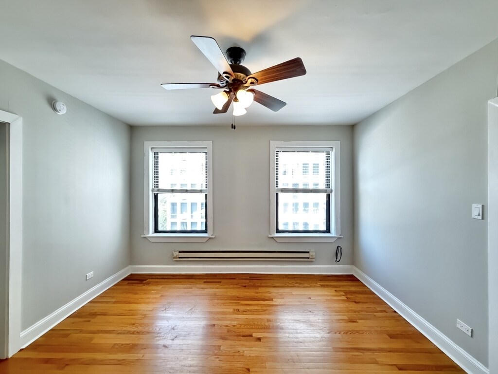 Building Photo - 623 W Patterson Ave