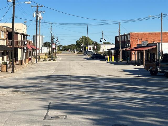 Building Photo - 603 N Denton Ave