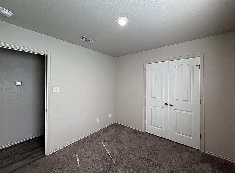 Building Photo - 2424 FM 1113