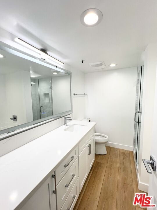 Building Photo - 10390 Wilshire Blvd