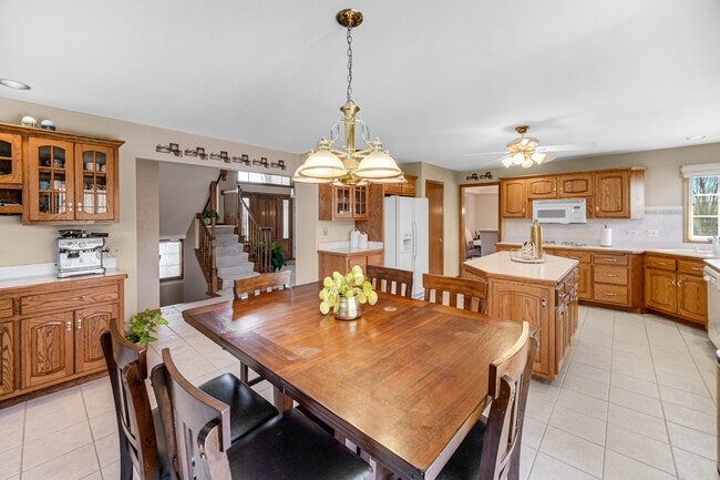Building Photo - 15538 Royal Glen Ct