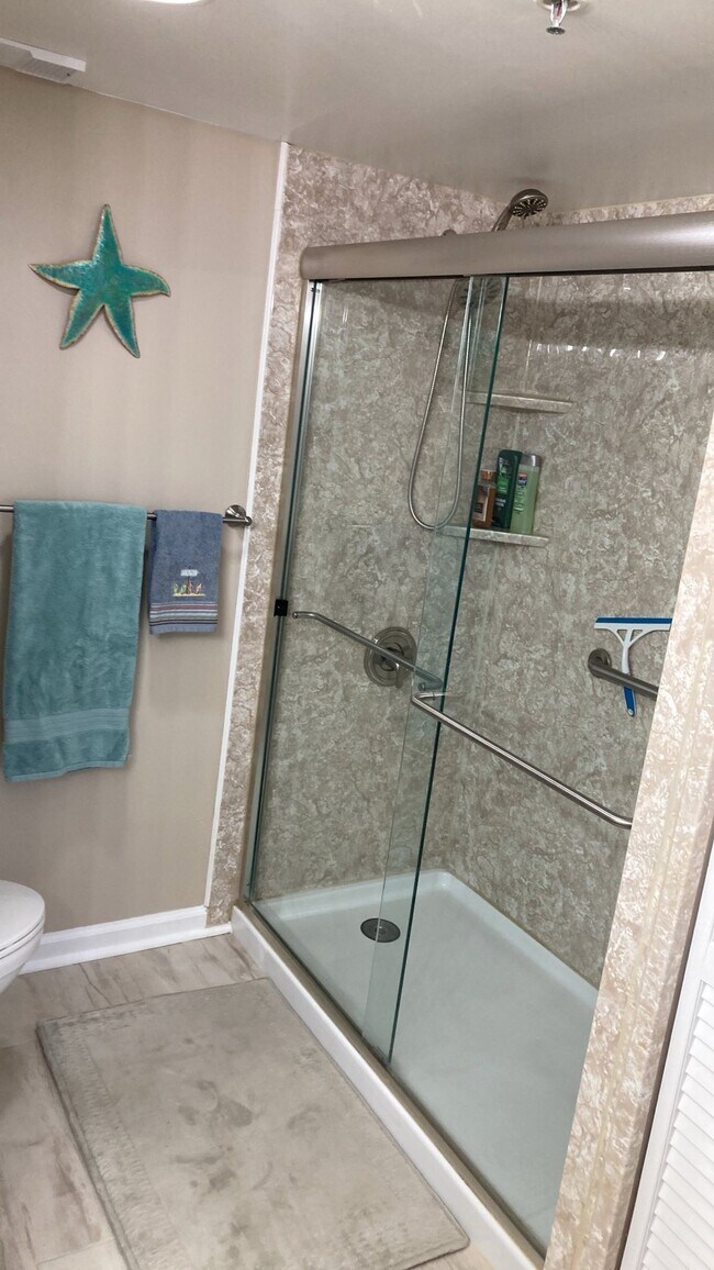 Building Photo - 2320 Terra Ceia Bay Blvd