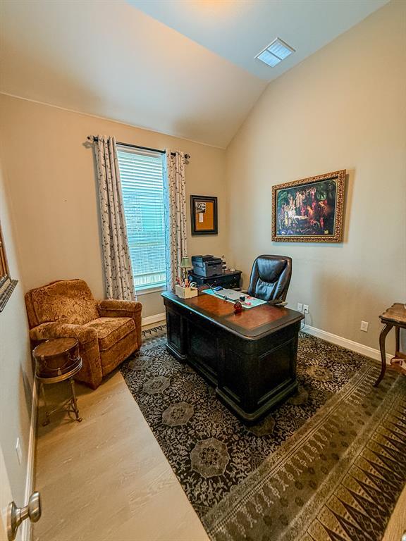 Building Photo - 128 Regents Ln