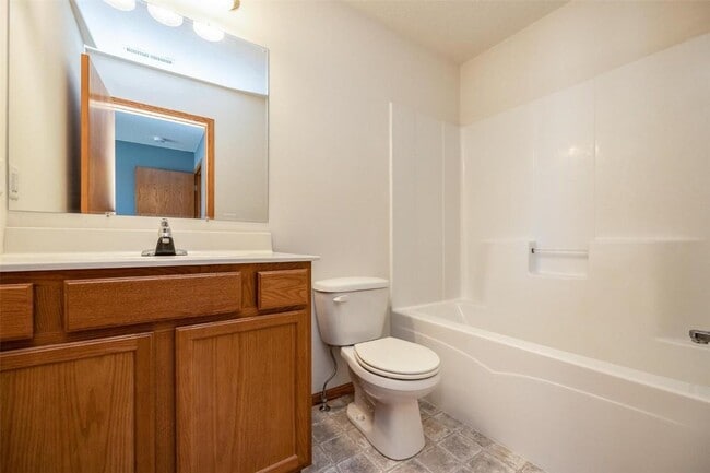 Building Photo - 17 Alydar Dr