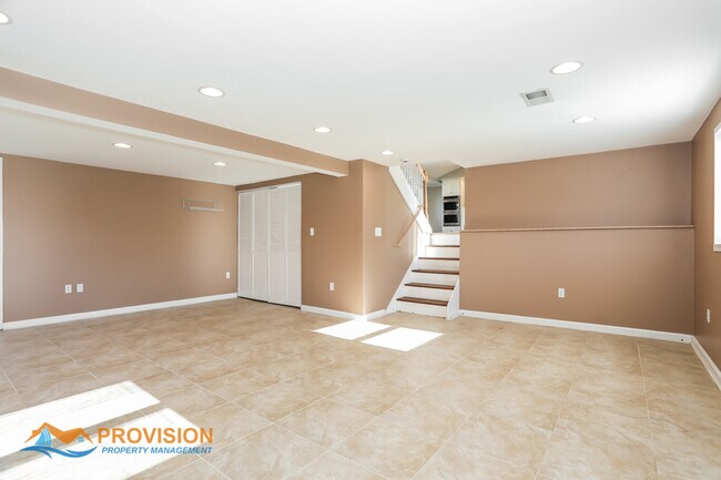 Building Photo - 3025 Rock Dr