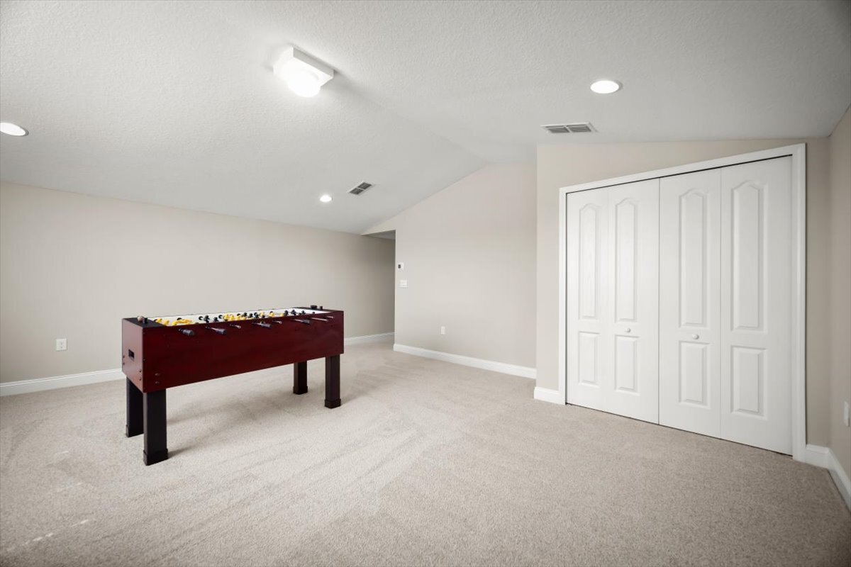 Building Photo - 2941 Oak Stream Dr