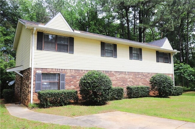 Building Photo - 2996 Sonya Ln