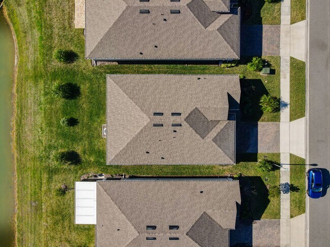 Building Photo - Beautiful Oak Leaf Preserve 3 Bedroom 2 Bathroom Smart Home