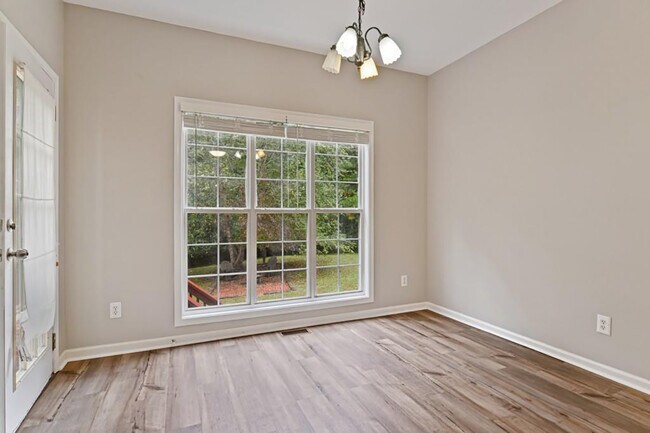 Building Photo - 1125 Anthony Ct