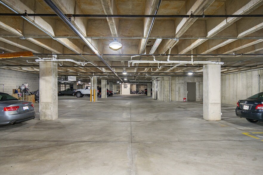 1 INSIDE SPACE - 430 Union Ave NE