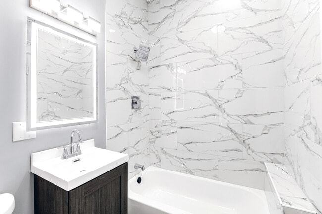 Building Photo - 5343 S Indiana Ave