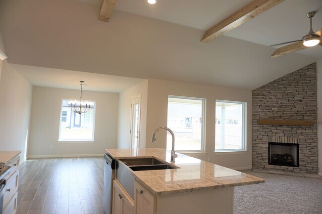 Building Photo - 3 Bedroom, 2 Bath With Office - Broken Arrow Schools