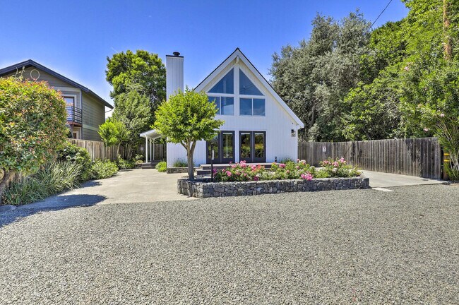 Building Photo - 1155 Grape Ln