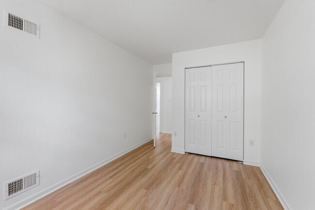 Building Photo - 7428 Chummley Ct