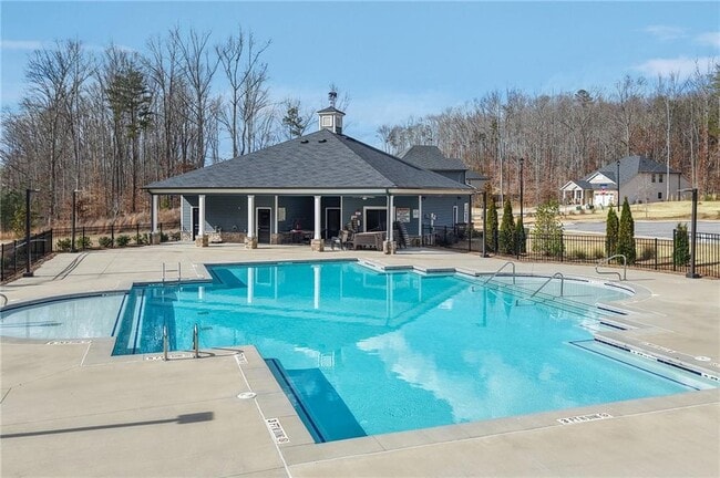 Building Photo - 234 Timberland Ave