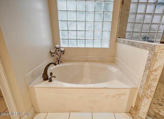 Building Photo - 8205 Bay Tree Ln