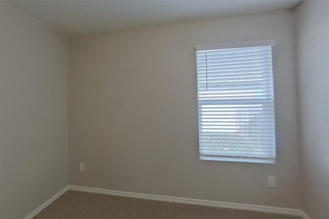 Building Photo - 1016 Adler Way