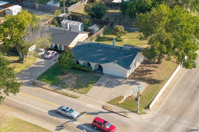 Building Photo - 204 E Grubb Dr