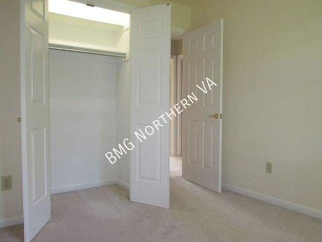Building Photo - 21108 Twinridge Square