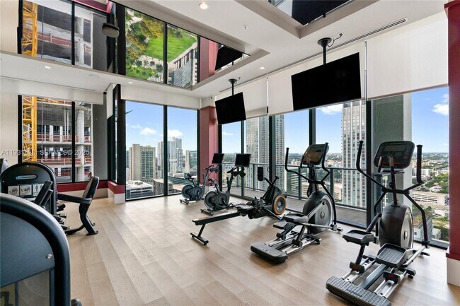 Building Photo - 11 NE 6th St