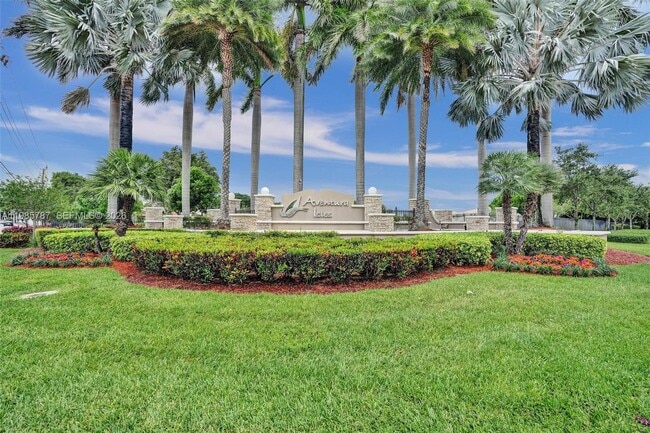 Building Photo - 760 NE 193rd Terrace