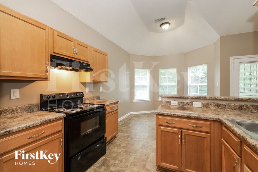 Building Photo - 3931 Neyland Valley Dr