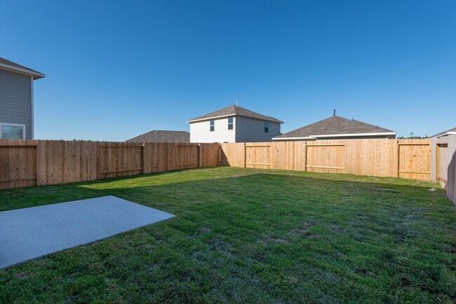 Building Photo - 25834 Northpark Pine Dr